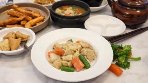 Секреты пекинской кухни: традиционные блюда кулинарной столицы Китая